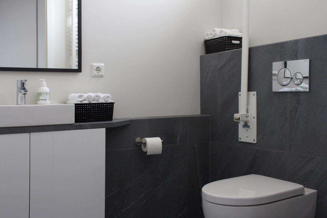 Graystone Guesthouse Sandgerthi Luaran gambar